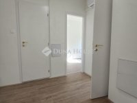 Eladó panellakás, Pécsett 44.9 M Ft, 2+1 szobás