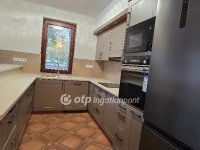 Eladó családi ház, Debrecenben 325 M Ft, 2+3 szobás