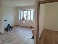 Eladó téglalakás, Hódmezővásárhelyen 44 M Ft, 2 szobás