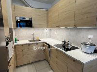 Eladó téglalakás, III. kerületben 99 M Ft, 2 szobás