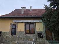 Eladó téglalakás, Mezőhegyesen 28 M Ft, 6 szobás