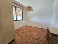 Eladó családi ház, Pécsett 44.9 M Ft, 4 szobás