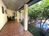 Eladó családi ház, Vecsésen 109.98 M Ft, 6 szobás