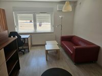Kiadó téglalakás, albérlet, Pécsett 160 E Ft / hó, 1 szobás