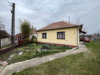 Eladó családi ház, Komádiban 19.9 M Ft, 2 szobás