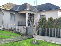 Eladó családi ház