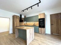 Eladó téglalakás, Pécsett 86.9 M Ft, 4 szobás