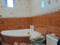 Eladó családi ház, Turán 52.2 M Ft, 3 szobás