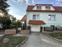 Eladó családi ház, Bajnán 99.5 M Ft, 4 szobás