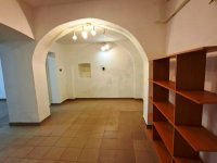 Eladó üzlethelyiség, Székesfehérvárott 0.18 M Ft, 2 szobás