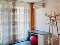 Eladó üzlethelyiség