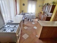 Eladó családi ház, Kaposváron 74.9 M Ft, 6 szobás