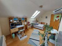 Eladó családi ház, III. kerületben 230 M Ft, 5 szobás