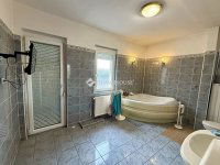 Eladó családi ház, Gyálon 194.9 M Ft, 5 szobás