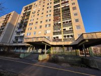 Eladó panellakás, Debrecenben 59.9 M Ft, 1+2 szobás