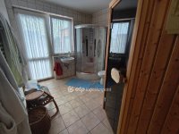 Eladó családi ház, Kápolnásnyéken 159.9 M Ft, 4 szobás