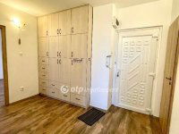 Eladó panellakás, III. kerületben 67 M Ft, 2 szobás