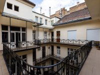 Eladó téglalakás, V. kerületben 325 M Ft, 4 szobás