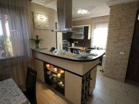 Eladó családi ház, Kecskeméten 99.9 M Ft, 5 szobás