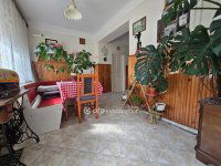 Eladó családi ház, Pápán 52 M Ft, 5+1 szobás