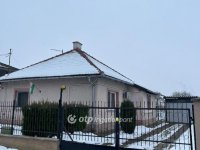 Eladó családi ház, Ajkán 49 M Ft, 2+1 szobás