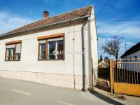 Eladó családi ház, Csurgón 13.9 M Ft, 3 szobás