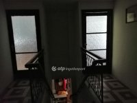 Eladó családi ház, Pécsett 30 M Ft, 1+3 szobás