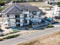 Eladó téglalakás, XV. kerületben, Paszternák utcában, 3 szobás