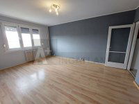 Eladó panellakás, Szegeden 59.99 M Ft, 3 szobás