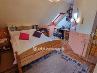 Eladó ikerház, III. kerületben 169 M Ft, 5 szobás