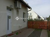 Eladó sorház, Vácon 109 M Ft, 4 szobás / költözzbe.hu
