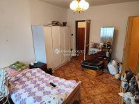 Eladó családi ház, XV. kerületben 110 M Ft, 6 szobás