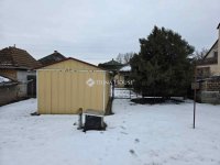 Eladó családi ház, Turán 33.9 M Ft, 3 szobás