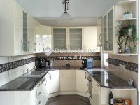 Eladó családi ház, II. kerületben 350 M Ft, 7 szobás