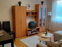 Eladó panellakás, Tatabányán 37.5 M Ft, 1+1 szobás