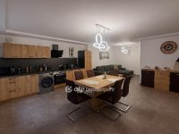 Eladó családi ház, Ercsiben 42 M Ft, 1+2 szobás