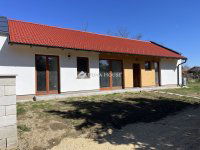 Eladó családi ház, Répcelakon 63 M Ft, 4 szobás
