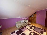 Eladó családi ház, Hartán 199 M Ft, 7 szobás