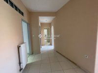 Eladó üzlethelyiség