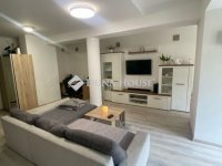 Kiadó téglalakás, albérlet, Pécsett 170 E Ft / hó, 2 szobás