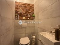 Eladó családi ház, Vecsésen 129.9 M Ft, 4 szobás