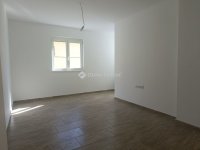 Eladó családi ház, Bagon 79.9 M Ft, 5 szobás