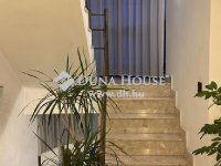 Eladó családi ház, II. kerületben 240 M Ft, 9 szobás