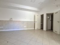 Kiadó üzlethelyiség, III. kerületben 260 E Ft / hó, 1 szobás