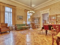 Eladó téglalakás, VI. kerületben 214.5 M Ft, 6 szobás