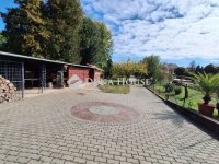 Eladó családi ház, Majosházán 205 M Ft, 4 szobás