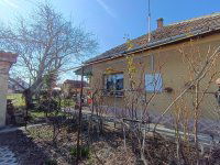 Eladó családi ház, Törtelen 40 M Ft, 2 szobás