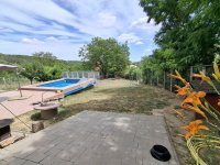 Eladó családi ház, Vácegresen 97.9 M Ft, 5 szobás