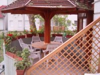 Eladó nyaraló, Balatonszemesen 350 M Ft, 5+6 szobás