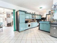 Eladó családi ház, Budapesten, XV. kerületben 160 M Ft